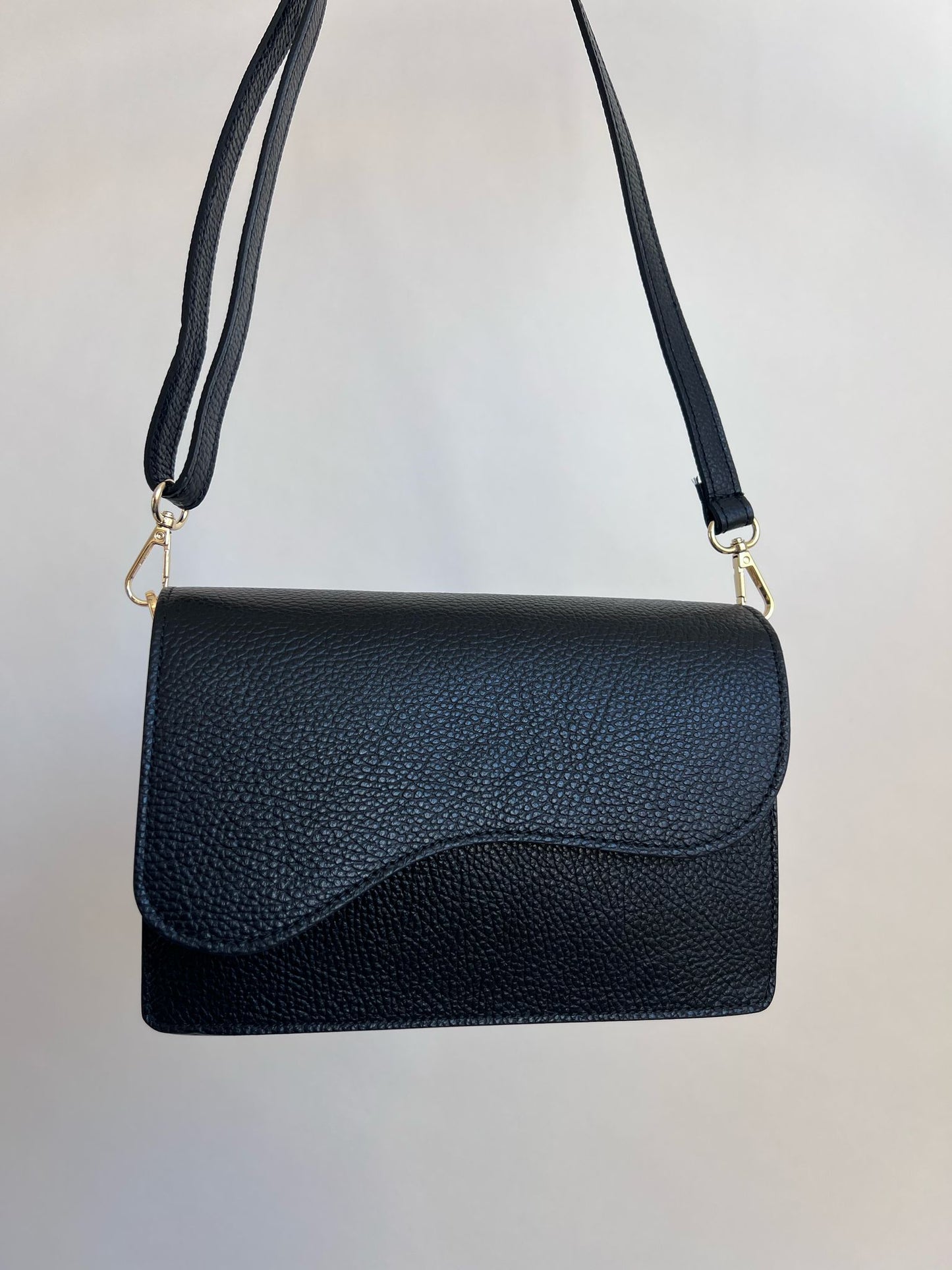 Nena Bag | 100% Leather | Multiple Variants