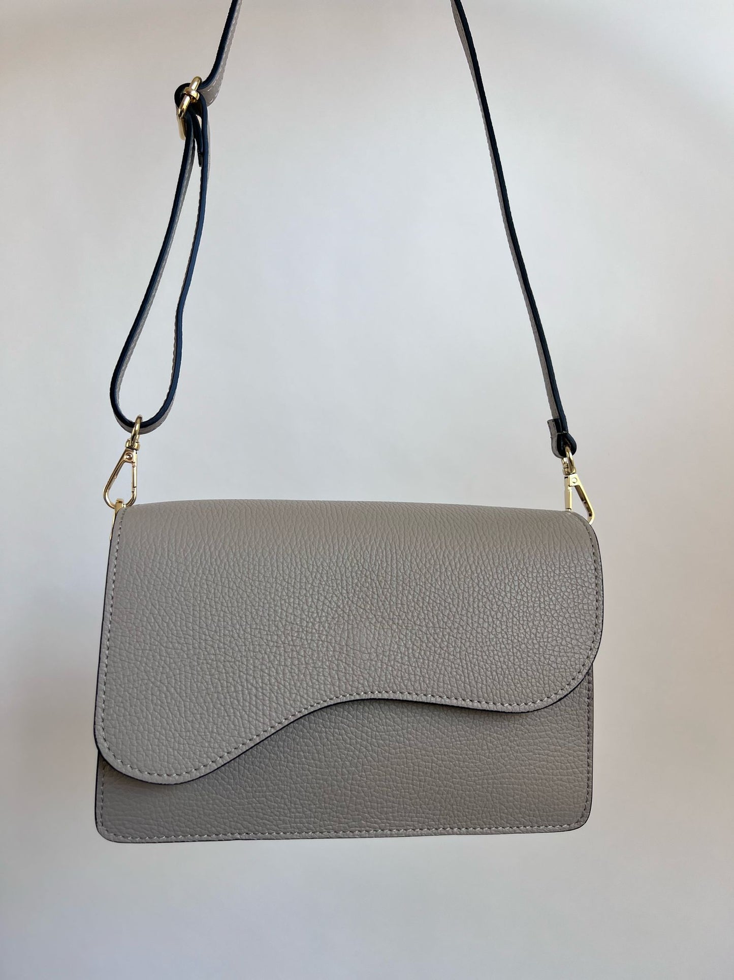Nena Bag | 100% Leather | Multiple Variants
