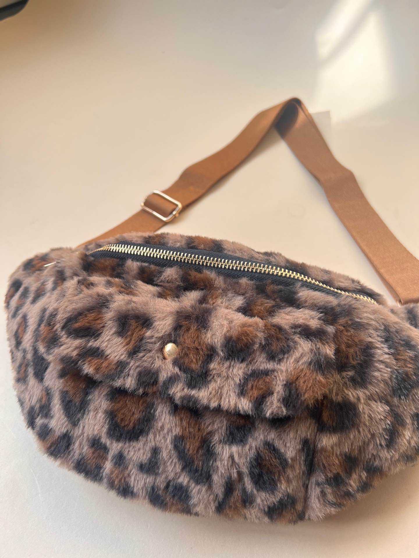 River Leopard heuptas