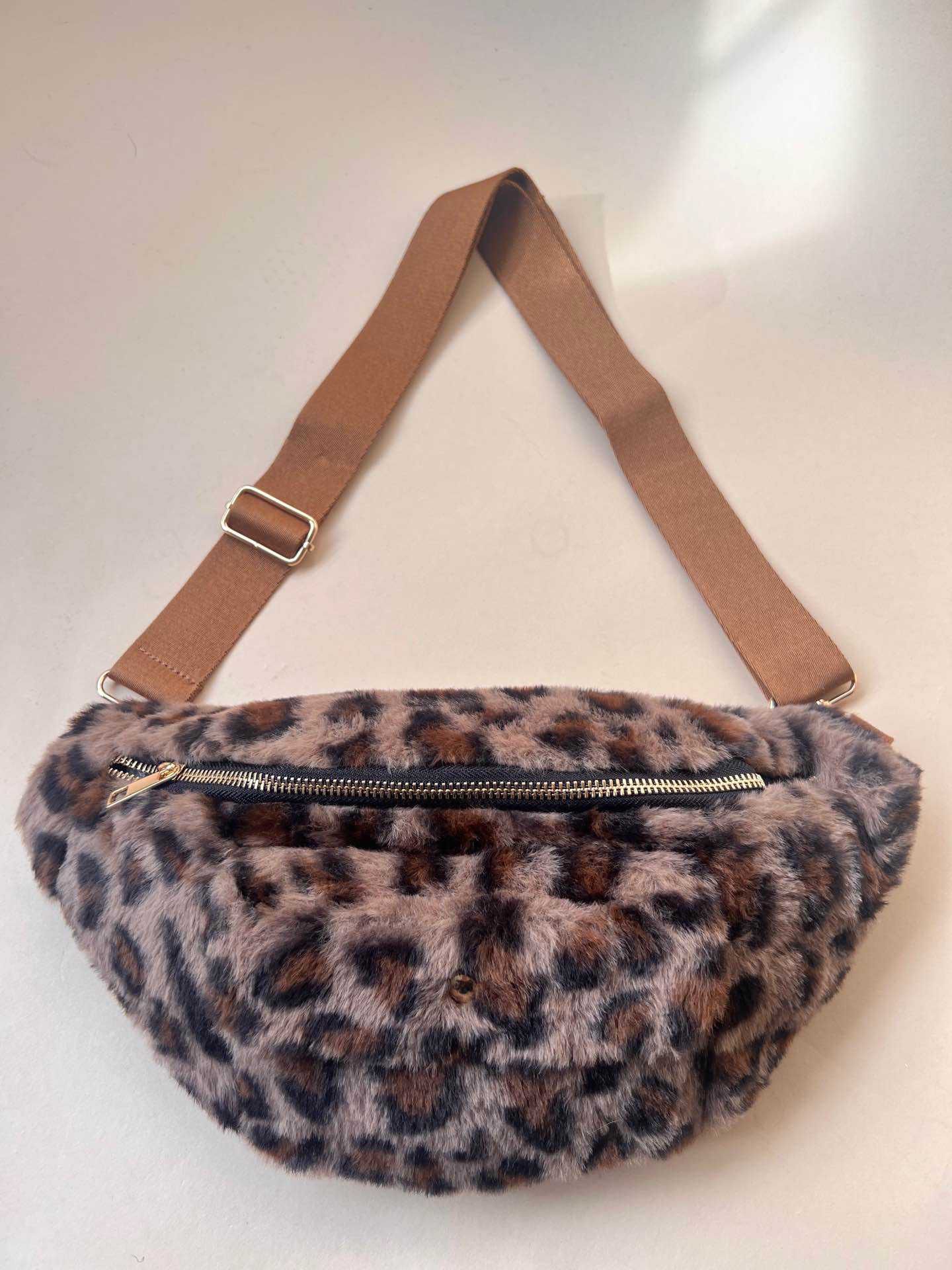 River Leopard heuptas